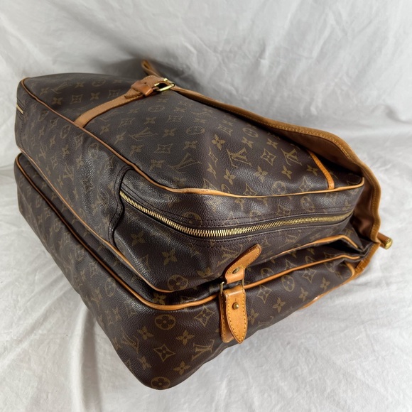 LOUIS VUITTON Sac Chasse Hunting Brown Canvas Monogram Travel Bag M41140 - Picture 5 of 17